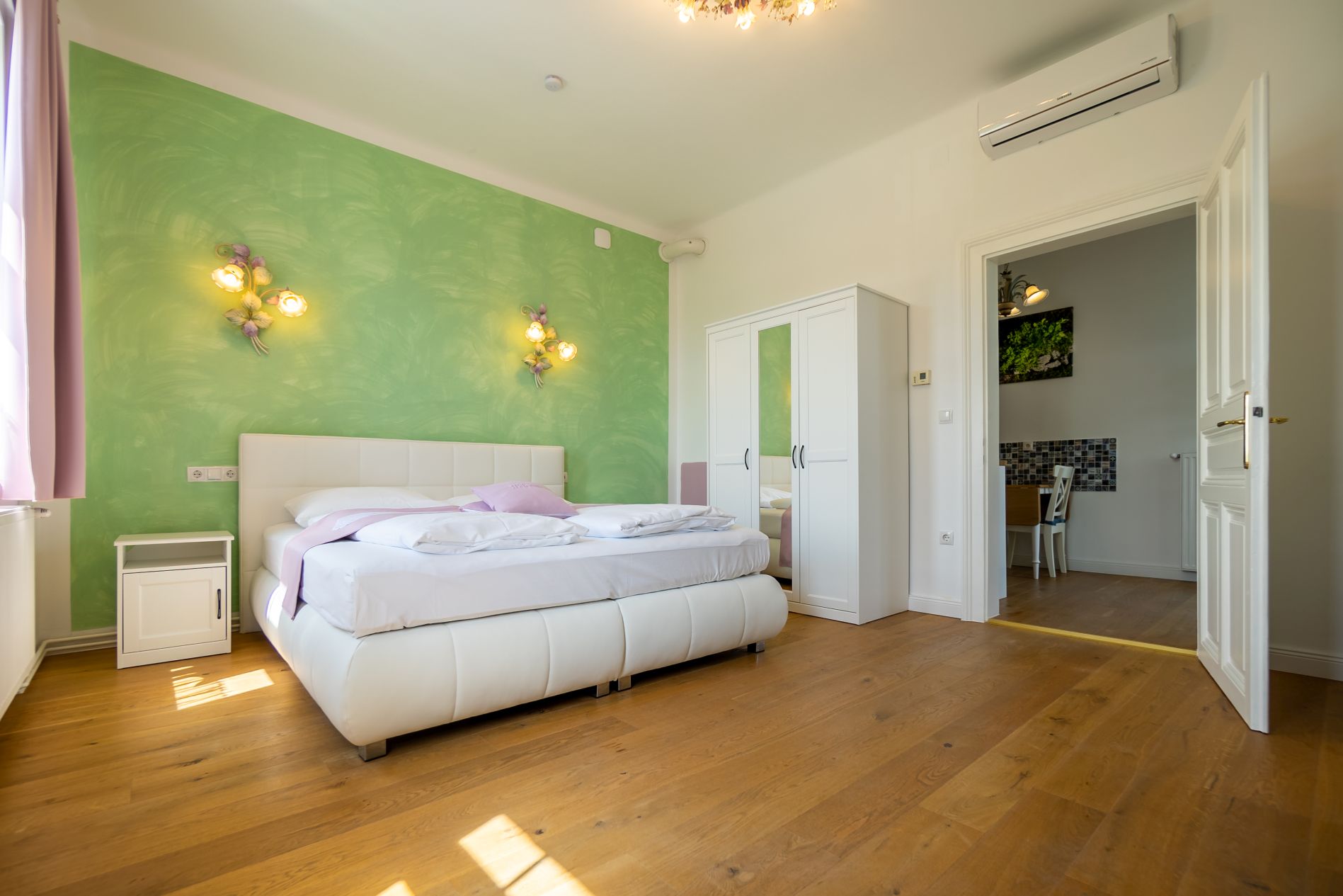 Предварительный просмотр изображения 2 из Апартаменты Lara